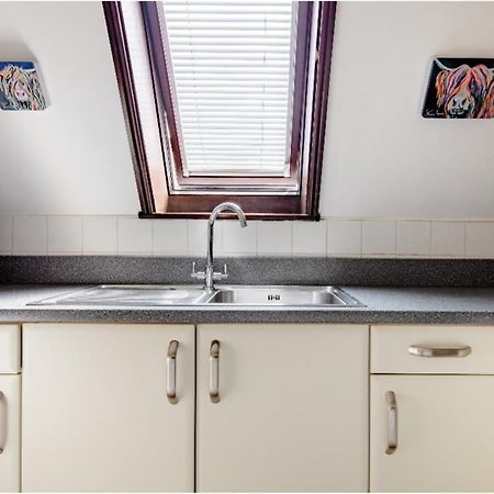 לונדון Spacious Room 2 Mins From Station מראה חיצוני תמונה